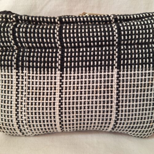 Coin Purse Hand-woven by Ade